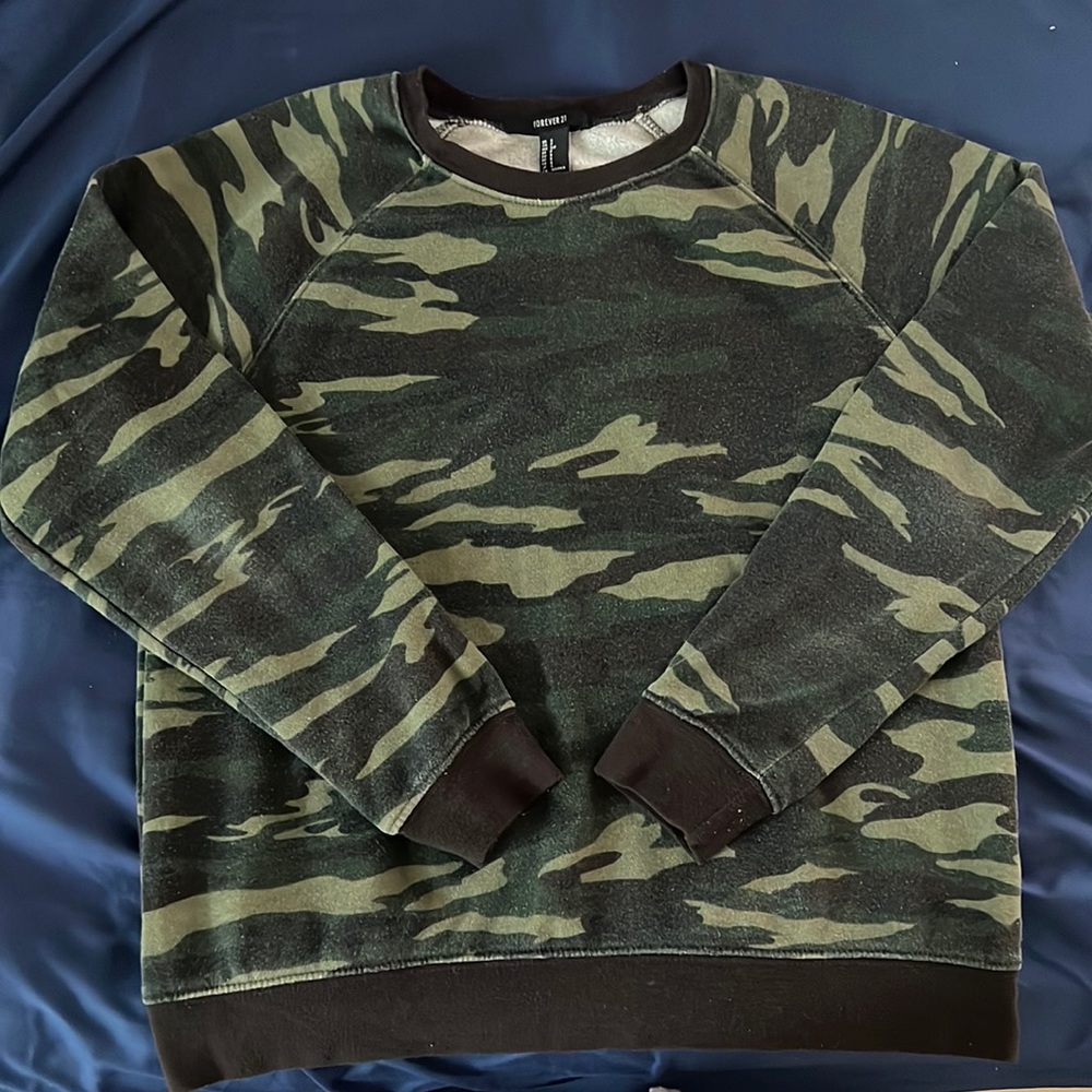 Camo Sweatshirt
